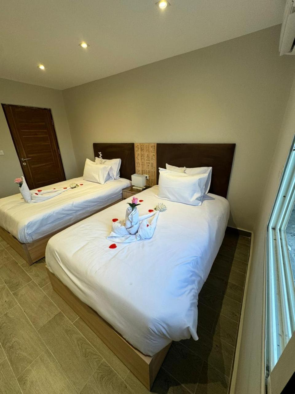 Khufu Pyramids Inn Nazlet el-Sîsi Eksteriør billede