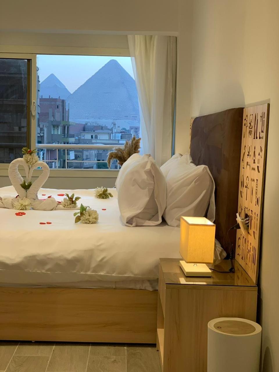 Khufu Pyramids Inn Nazlet el-Sîsi Eksteriør billede