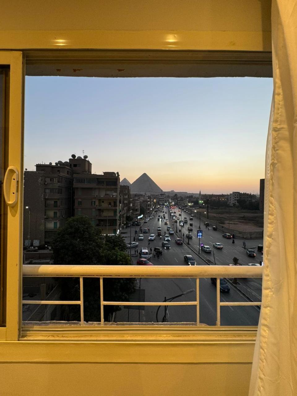 Khufu Pyramids Inn Nazlet el-Sîsi Eksteriør billede